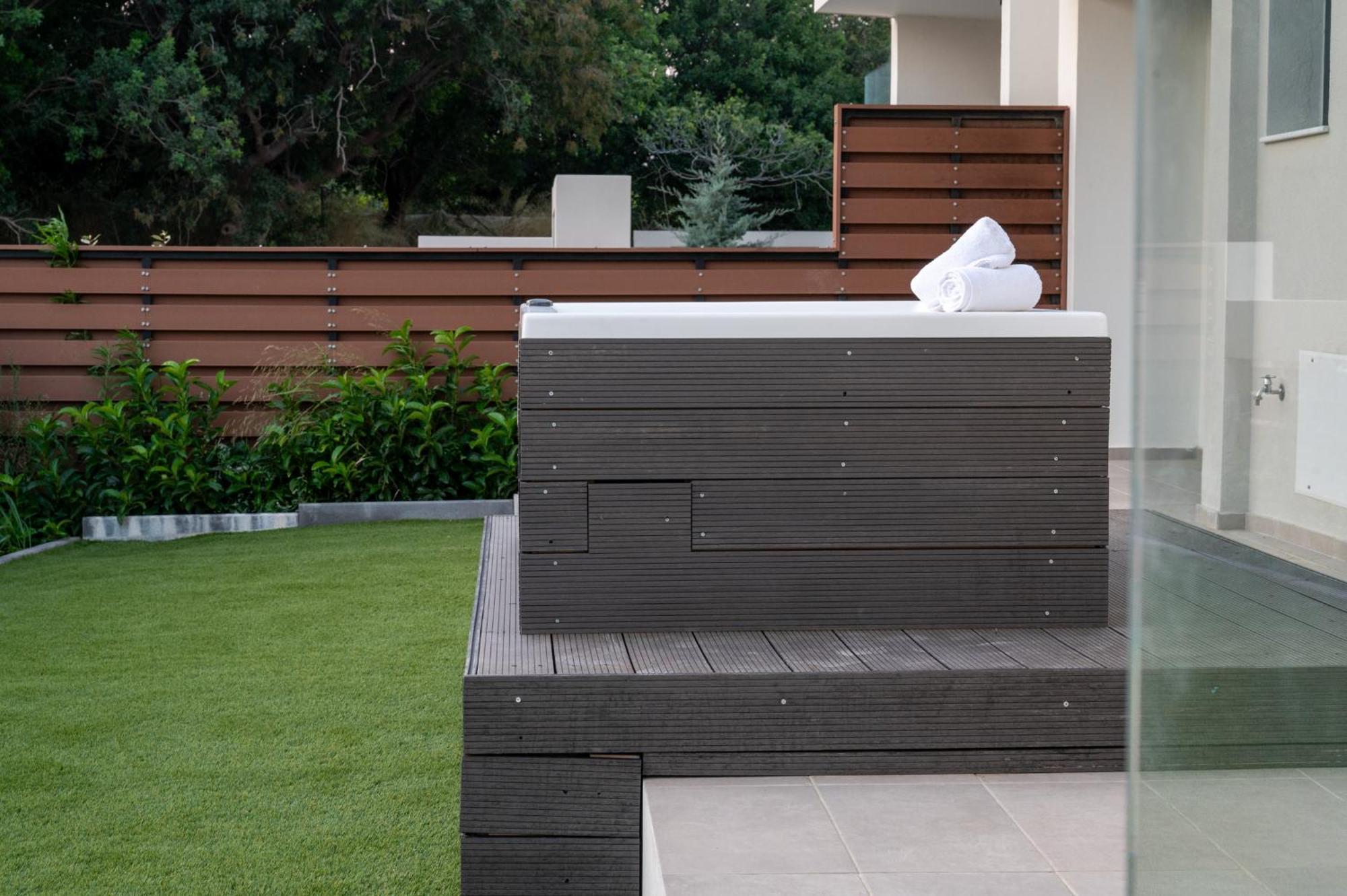 Maison Du Jardin 2-Bedroom Apartment Private Outdoor Jacuzzi Rhodes City Zewnętrze zdjęcie